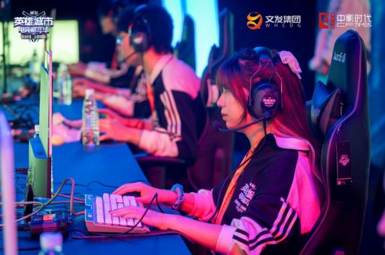 LOL冠军选手转型DOTA2参加世界赛争夺双冠